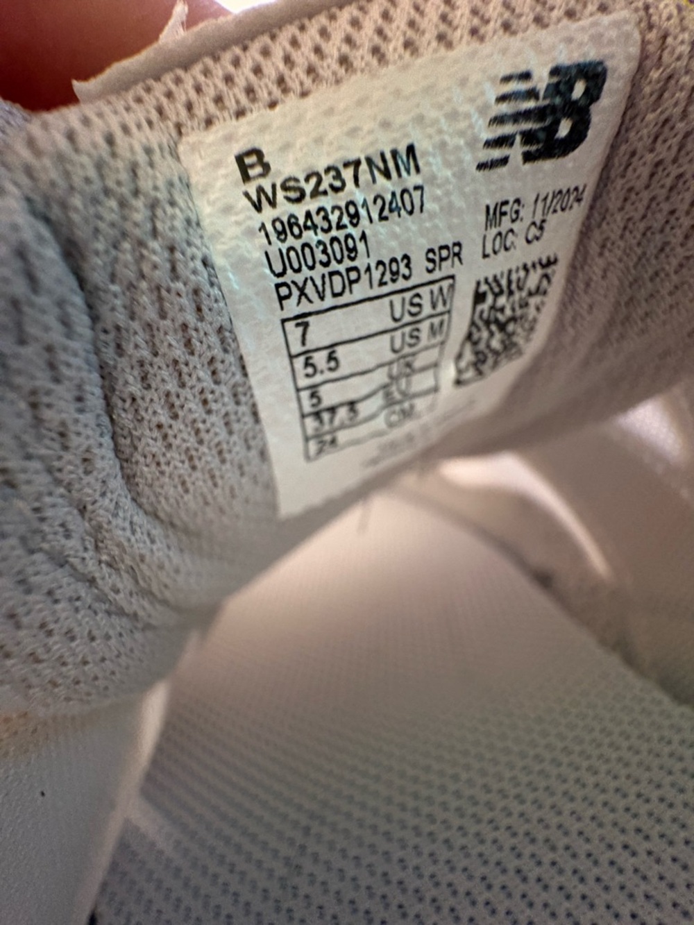 New Balance 237 women’s 7 grey white gum sole retro running y2k dad shoe - Picture 2 of 6